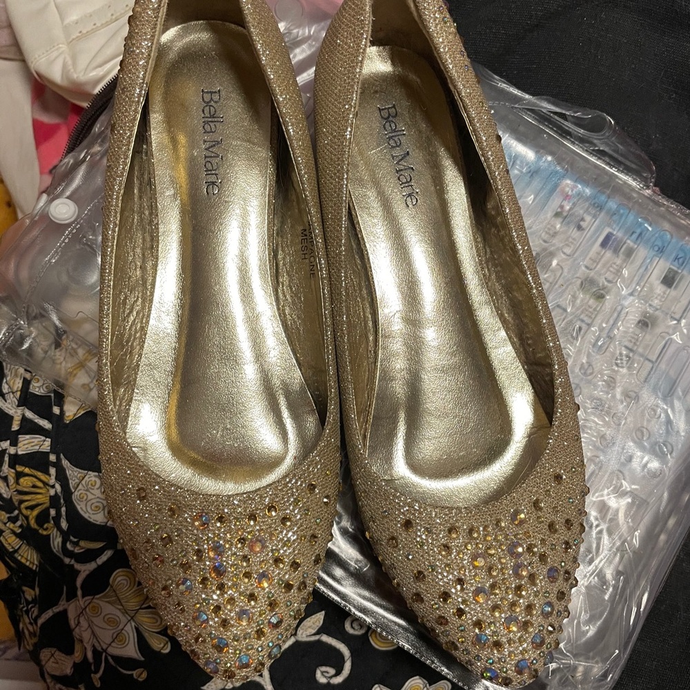 Bella Marie flat dress shoes